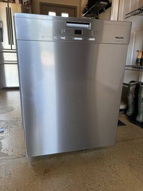4948 Miele Dishwasher Clean Stainless Steel