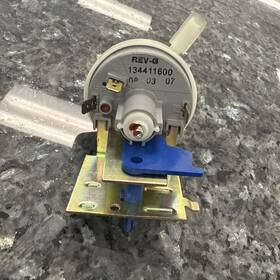 134411600 My Store Frigidaire Washer Water-level Pressure Switch