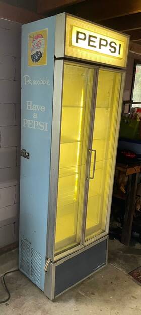 Vfd1a Pepsi / Vendorlator Vintage Commercial Cooler - Rare Model Works Great