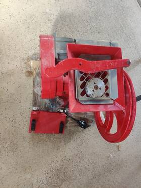 Ac10080fc Rinob Grain Mill Red Silver Corded Electric Tile Saw With Cutting Wheel And Water Tray