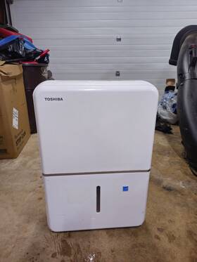 Tddp2213es2 Toshiba Eab-u-b 22 Pint Portable Home Room Dehumidifier White Used