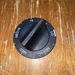 Genuine Whirlpool Maytag Amana Range Burner Stove Black Knob KIP5639 3149983 Euc. Fixed Price $10.00.