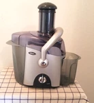 Oster Big Mouth Juice Extractor Model FPSTJE3168-000 Perfect! 600WATT. Fixed Price $49.99.