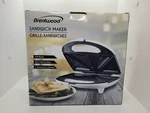 Brentwood Non Stick Compact Dual Sandwich Maker In White. Fixed Price $24.99.