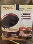 Brentwood 8" Electric Quesadilla Maker TS-120 Red Non-stick New In Box. Fixed Price $30.00.