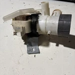 Washer/dryer Pump DRAIN,120V Speed Queen P/n: 685703, 685703P, 888P3 Used. Fixed Price $30.50.