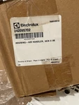 242095702 Genuine Oem Electrolux Frigidaire Refrigerator Housing Handler B31. Fixed Price $27.00.