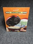 Brentwood TS120 Red Quesadilla Maker. Fixed Price $25.00.
