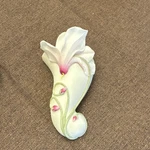 Ibis & Orchid Design Inc. Cyclamen Flower Wall Vase. Fixed Price $16.00.