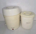 Yogourmet Rolmex Multi Electric Yogurt Maker White 2 Quart Container Model. Fixed Price $32.92.
