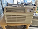 Unit Amana Cold And Hot Air Fan No Remote Missing Cover Tested Works Good. Fixed Price $350.00.