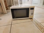 Daewoo New Cooking Countertop Microwave Oven White 0.7 Cu Ft 700W. Fixed Price $45.00.